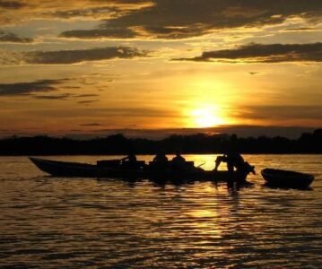 Movimiento y selva viva en el corazón amazónico de Lago Agrio
