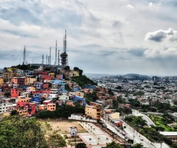 Malecón de Guayaquil: Donde se encuentran el río y la ciudad